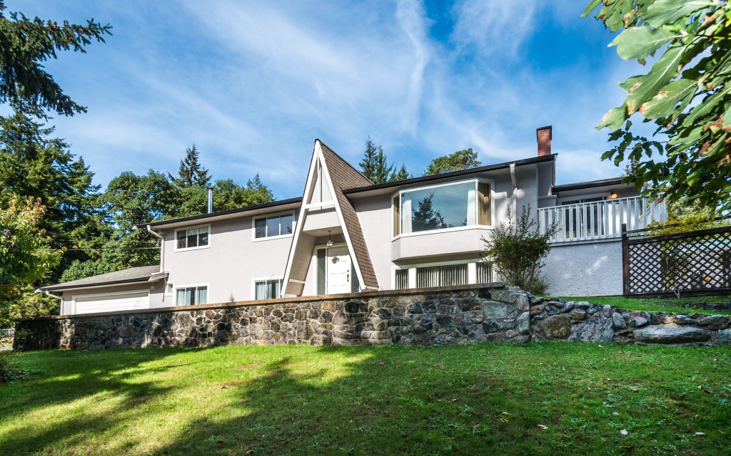 Vancouver Island Home: Vancouver Island Realtor Lorne Gait can help you Buy or Sell