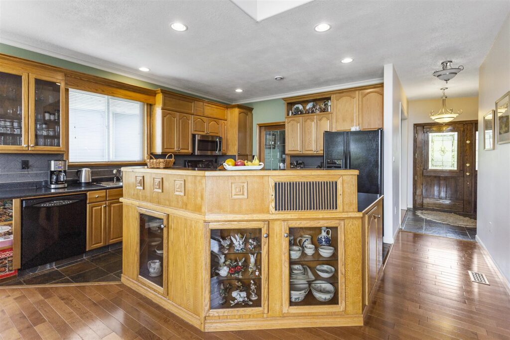 Kitchen-2 - Vancouver Island Real Estate