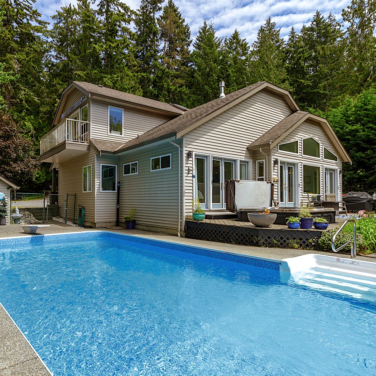 Vancouver Island Single Family Homes